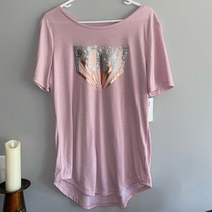 Old navy active wear t-shirt